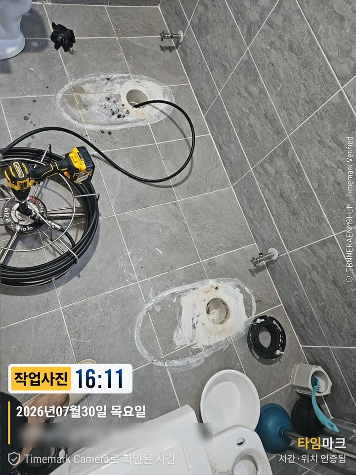 뚫뚫배관 실제 작업 — 고압 스프링 배관 작업